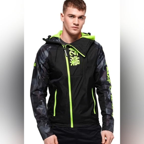 SUPERDRY JAPAN EDITION CAGOULE WINDBREAKER. - Picture 2 of 9